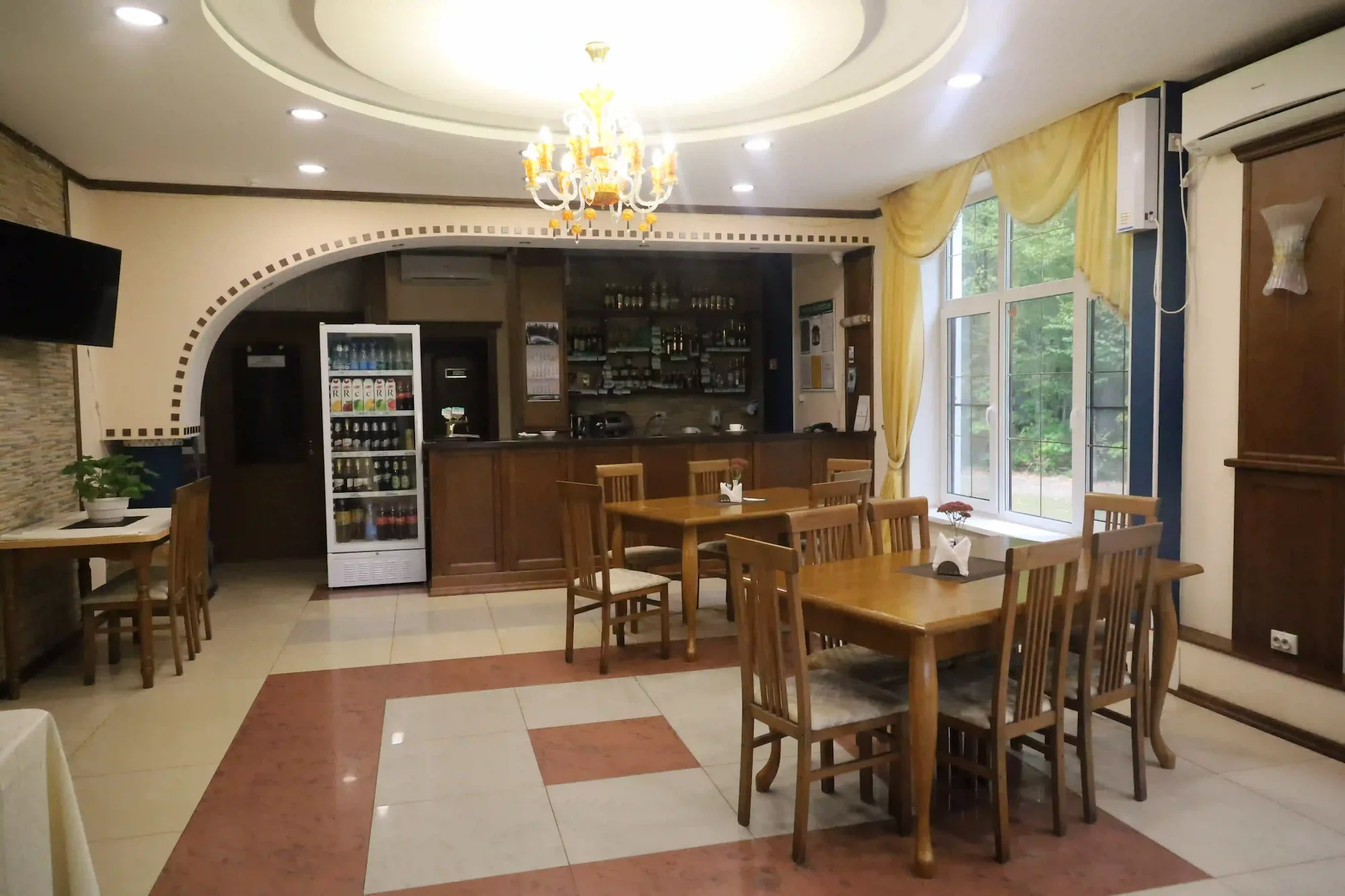 Бар при отеле «Жарковщина».