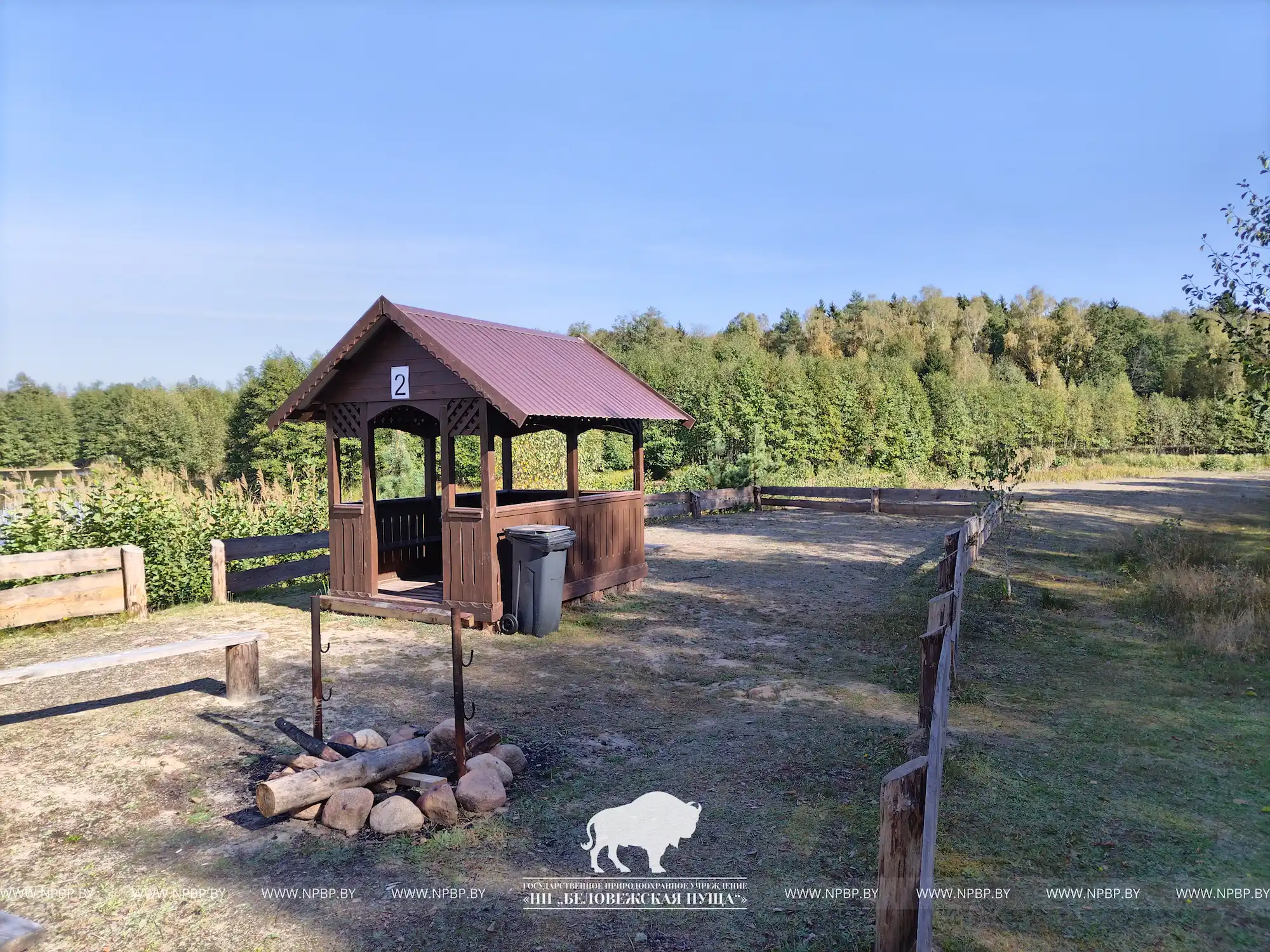 Обустроенная площадка №2 у воды, пруд «Плянта-1».