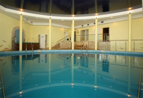 Бассейн, джакузи, сауна (база отдыха «Дривяты»)