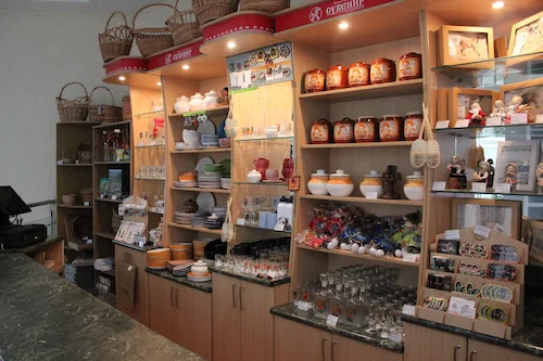 «Souvenirs» kiosk in the Nature Museum