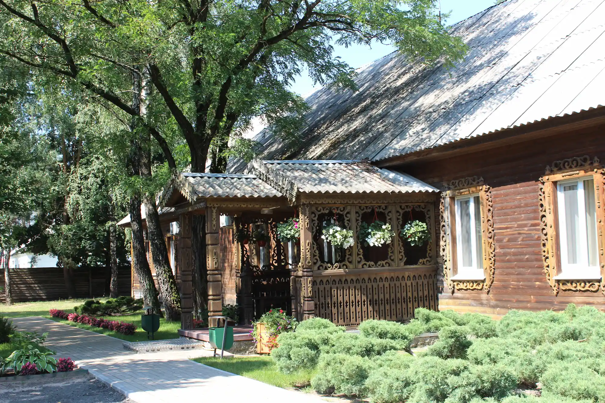 Вход в туристический комплекс.